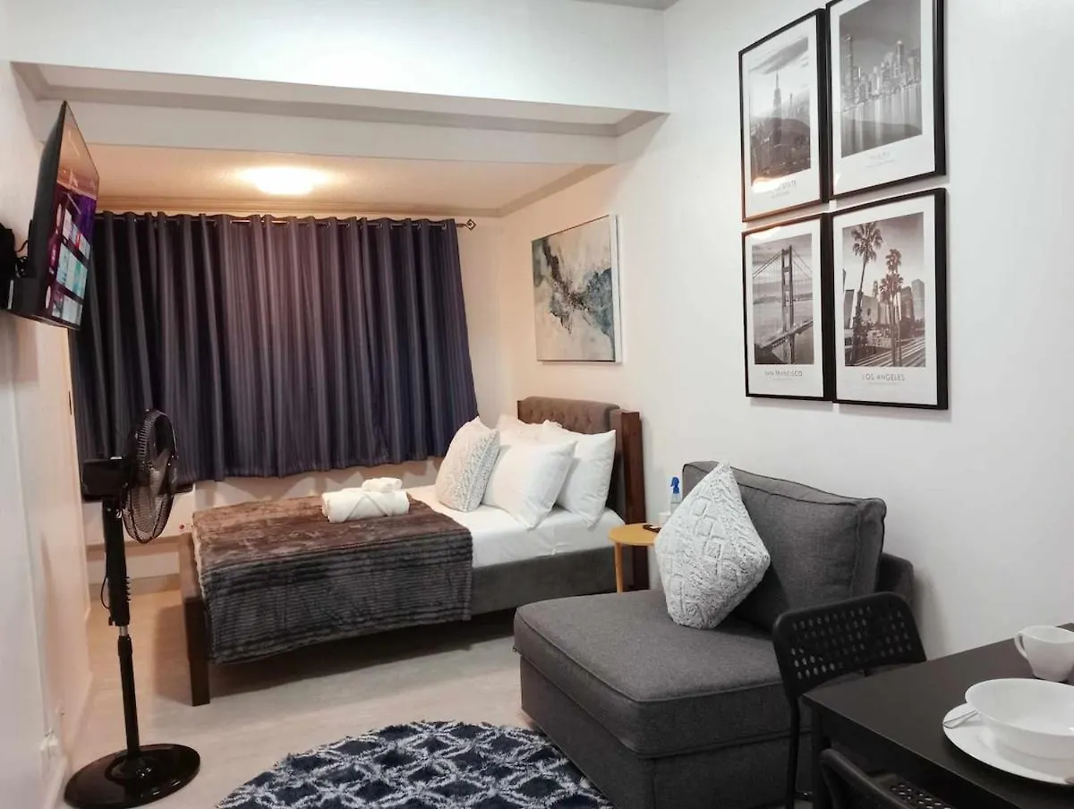Downtown Makati Malls And Bars At Your Doorsteps Manila 0*,  Philippines